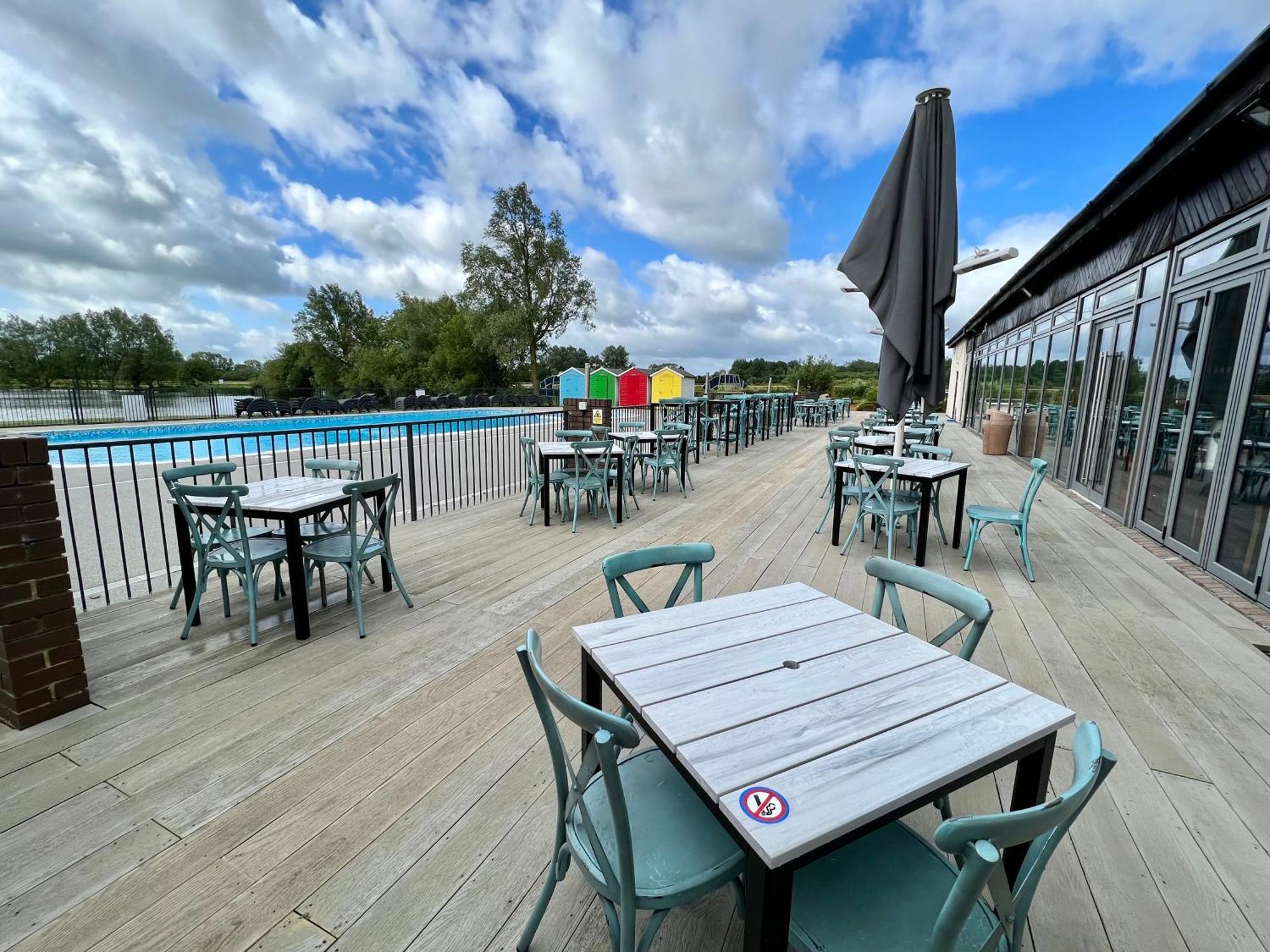 Reeds View Holiday Lodge サウス・サーニー エクステリア 写真